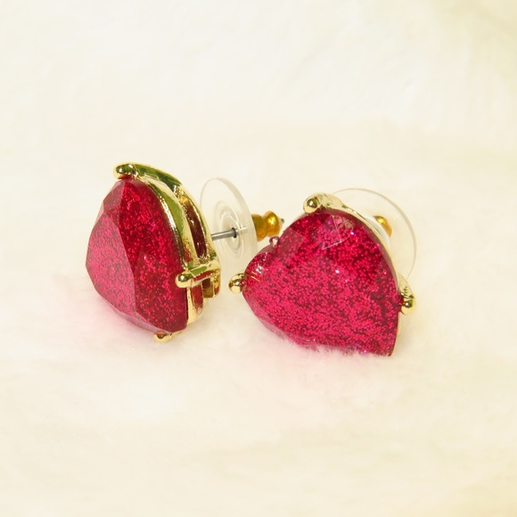 COPY - Betsey Johnson * Heart Stud Earrings *NWT* - Picture 2 of 8